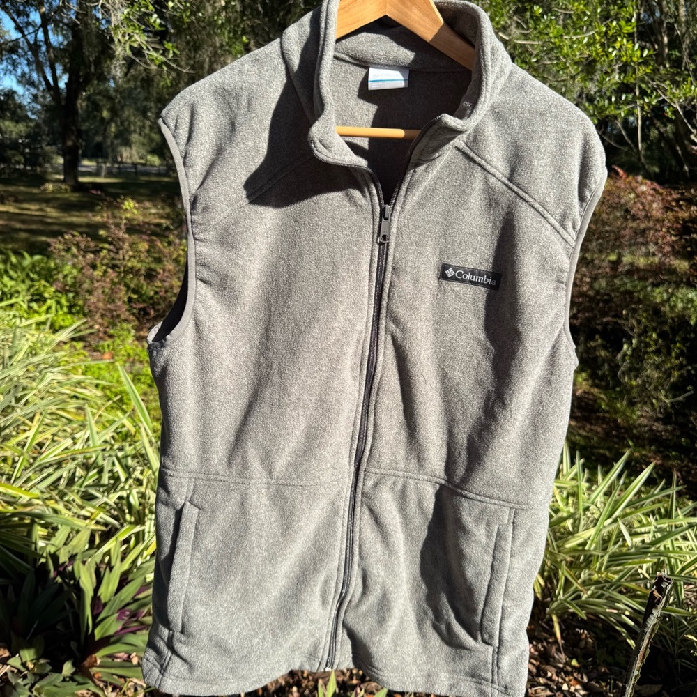 Columbia Heather Gray Fleece Vest